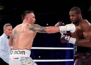 Спаринг-партнер оцінив переваги Усика та Дюбуа, порівнявши їх між собою