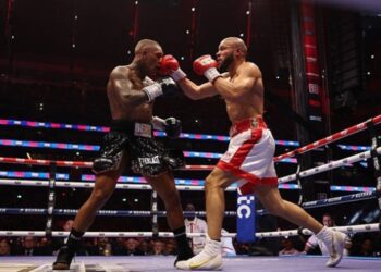 Кріс Юбенк-молодший та Конор Бенн знову зустрінуться на ринзі