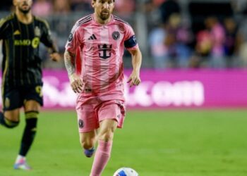 Інтер Маямі завдяки дублю Мессі переміг у матчі-відповіді Лос-Анджелес Смолякова і вийшов у півфінал Кубка чемпіонів КОНКАКАФ (відео)