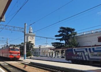 Росія запустила до Криму через окуповані території контейнерний потяг