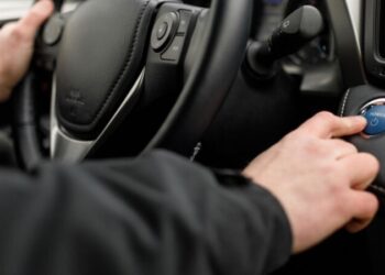 Фахівці розповіли, чому водії масово відключають систему Start/Stop на авто