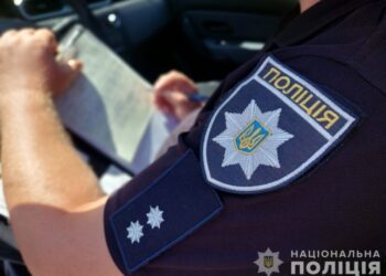 І знов на Шосткинщині черговий нетверезий водій намагався дати поліцейським 5000 “відкупних”
