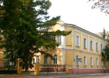 Інститут лубʼяних культур у Глухові на межі закриття: колектив б”є на сполох