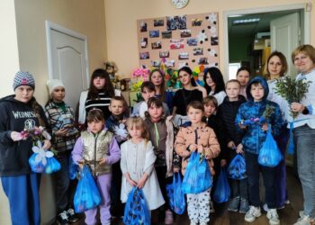 Янголи віщують Благовість!