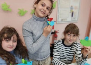 Линуть з вирію птахи