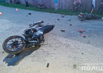 На Шосткинщині внаслідок ДТП троє підлітків потрапили до лікарні