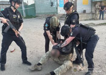 На Сумщині озброєний чоловік взяв у заручники мешканця одного із районів області
