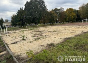 На Сумщині підрядника підозрюють у привласненні понад мільйона гривень на будівництві спортмайданчика