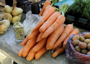 Навіть мита морква довго залишиться хрусткою: ось як правильно зберігати