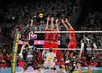 Плотницький відпочиває. Перуджа сенсаційно програла в півфіналі