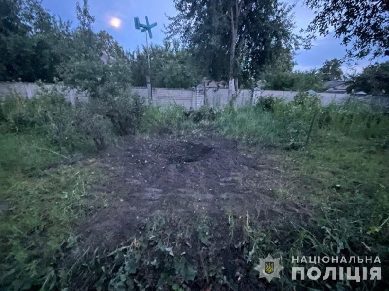 Поліцейські Сумщинини показали фото наслідків ворожих обстрілів за минулу добу