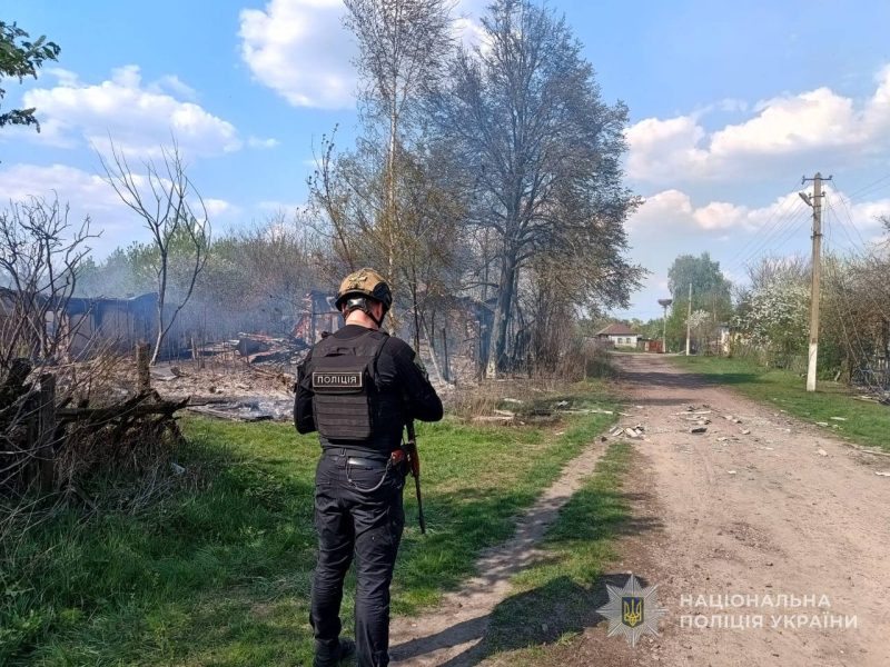 Росіяни знищили 9 житлових будинків на прикордонні Шосткинського району