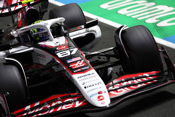 Що вирішило перемогу Піастрі, чому Хемілтон провалився, а Ред Булл покарали