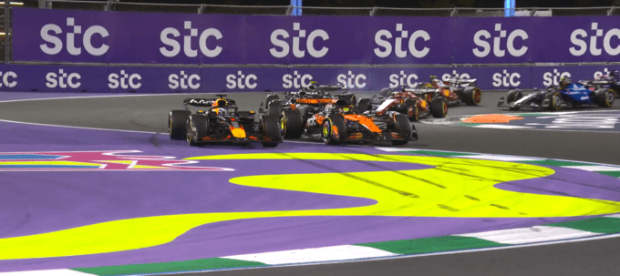 Що вирішило перемогу Піастрі, чому Хемілтон провалився, а Ред Булл покарали