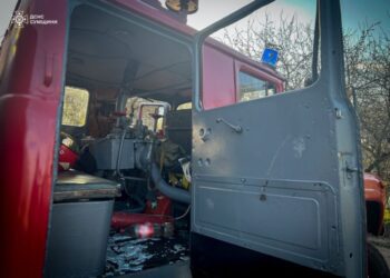 У Глухівській громаді під час гасіння пожежі, що спричинив російський обстріл, ворог завдав повторного удару