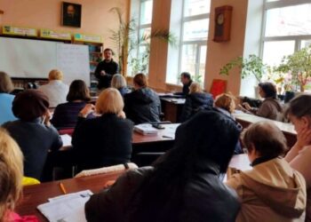 У Конотопі триває навчальний курс «Англійська мова у бібліотеці»