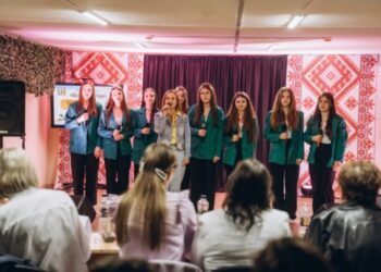 У Конотопі відбувся пісенний фестиваль-конкурс “Від серця до серця”