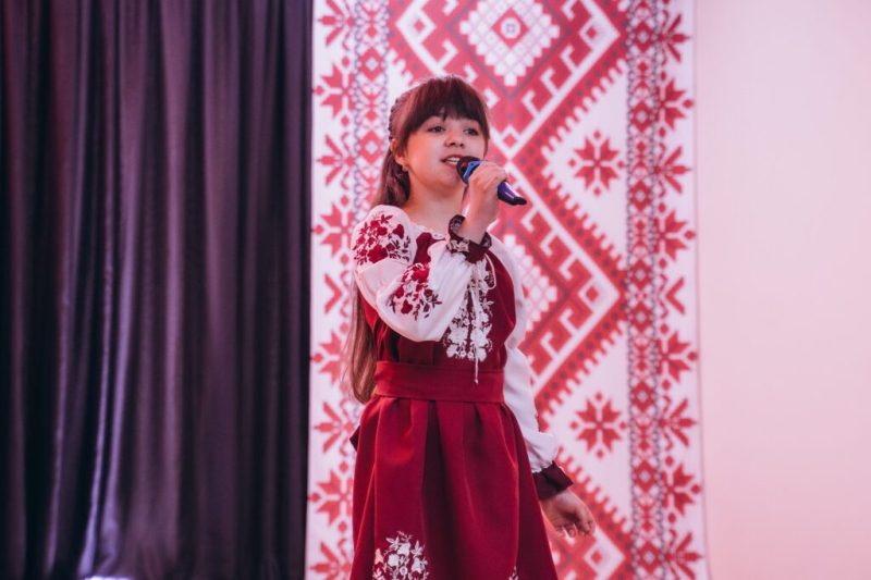 У Конотопі відбувся пісенний фестиваль-конкурс “Від серця до серця”