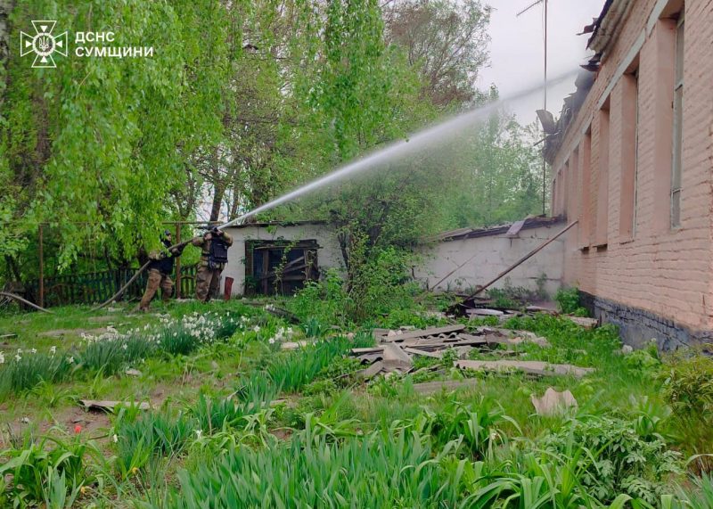 У прикордонних селах Конотопщини ворог обстрілами знищив заклади соціальної сфери