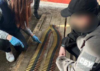 У жителя Сумщини поліцейські вилучили арсенал боєприпасів