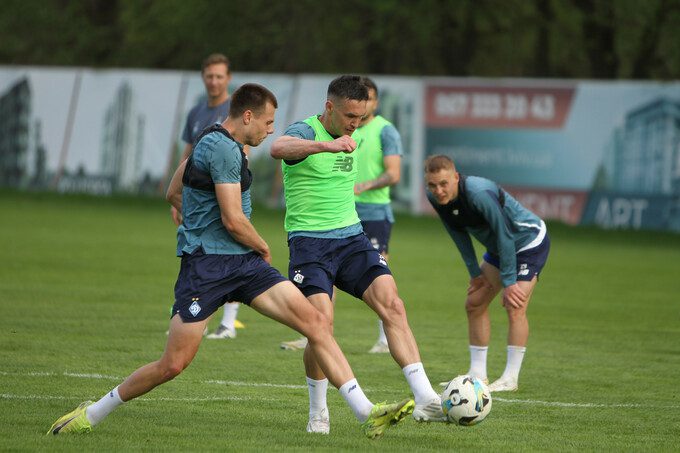 ВІДЕО. Динамо провело тренування у Львові напередодні матчу із Шахтарем