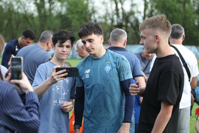 ВІДЕО. Динамо провело тренування у Львові напередодні матчу із Шахтарем