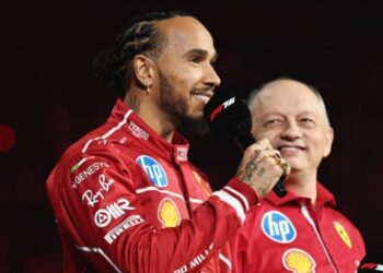 Гемілтон розповів подробиці своєї розмови з керівником Феррарі