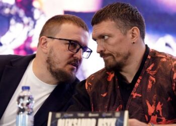 Промоутер Усика назвав причини, через які слід остерігатися Дюбуа