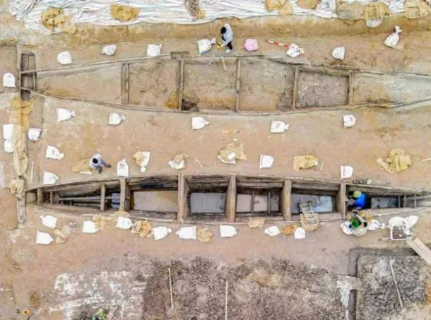 У В єтнамі виявлено унікальні дерев яні двокорпусні човни