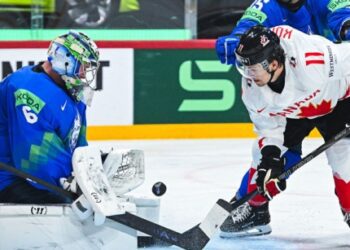 Швеція не без проблем обіграла Австрію на ЧС-2025 з хокею, перемоги Німеччини, Канади та Казахстану