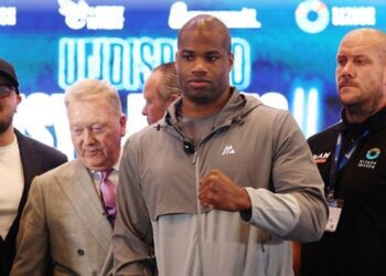 Гаттон хвалить Дюбуа: І сила є, і психологічний настрій на бій з Усиком