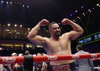 Паркер поділився своєю думкою щодо реваншу Усик – Дюбуа