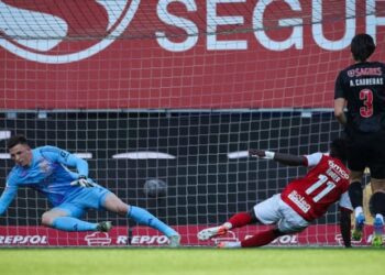 Бенфіка з Трубіним зіграла внічию з Брагою та фінішувала другою у чемпіонаті Португалії