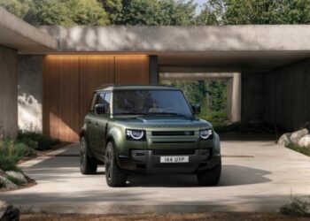 Land Rover оновив легендарний Defender