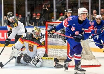 ЧС-2025 з хокею. Канада розгромила Словаччину, великі перемоги Чехії, Швеції та США