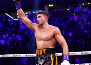 Томмі Ф’юрі переміг боснійця Ханджаліча на вечорі боксу у Будапешті