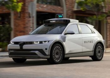 Waymo відкликає майже всі свої роботаксі через зіткнення з перешкодами
