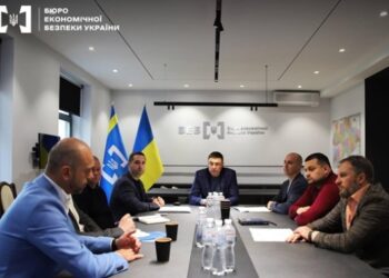 БЕБ викрило підпільний НПЗ потужністю 100 тонн палива за добу