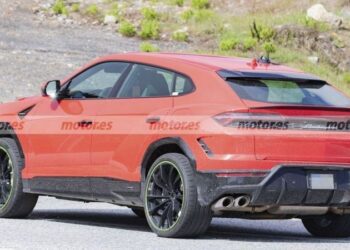 Audi готує надпотужний кросовер з мотором від Bentley