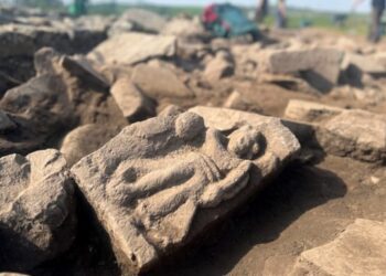 У Великобританії знайшли скульптуру богині перемоги віком понад 1800 років