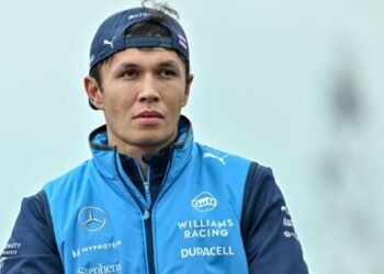 Лобстери як вибачення: Албон пригостив Расселла за Гран-прі Монако