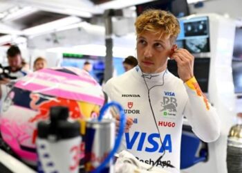 Юний Арвід Ліндблад готовий замінити Ліама Ловсона в Racing Bulls