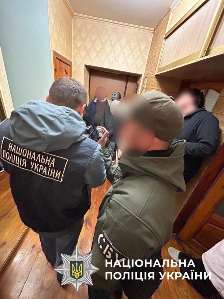 Бізнес на мобілізації: на Сумщині поліцейські викрили масштабну схему переправлення через кордон