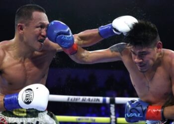 Є на відео: у бою із Суаресом Наваррете дістав розсічення від прямого удару