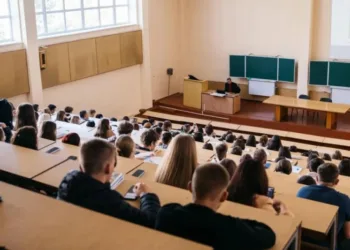 До 90% чоловіків віком 18-22 років, які їдуть на академічну мобільність, повертаються в Україну, – заступник міністра освіти і науки України