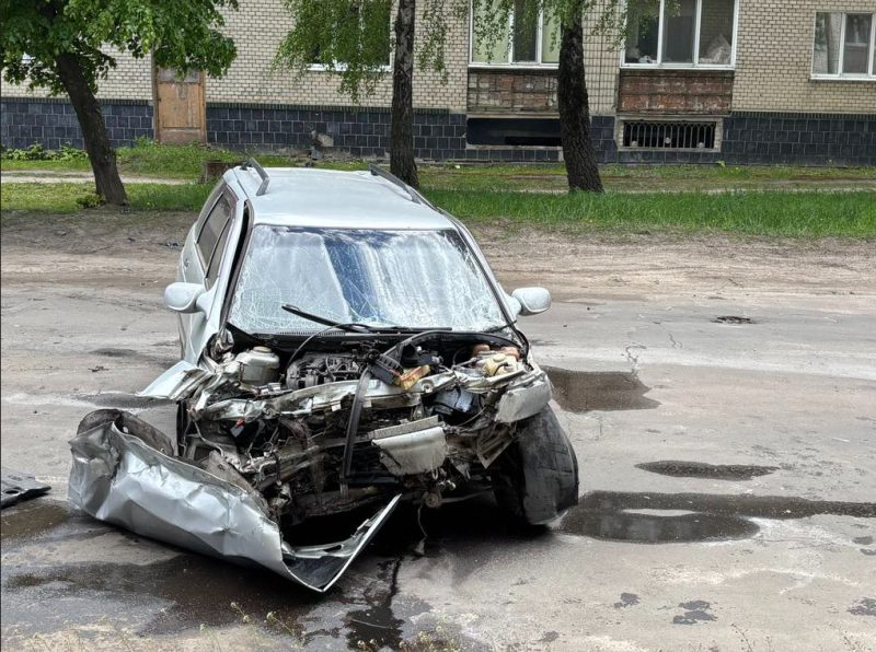 ДТП у Шостці: зіткнулися «Ford» та ВАЗ + Фото