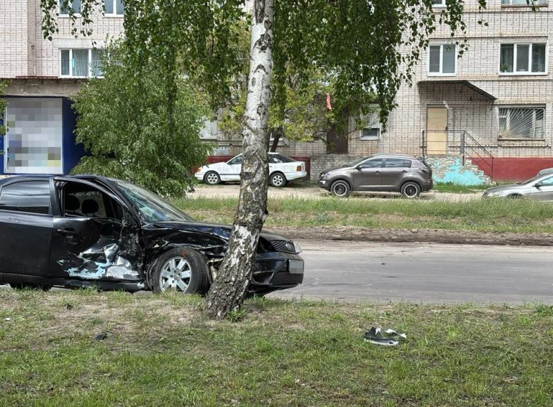 ДТП у Шостці: зіткнулися «Ford» та ВАЗ + Фото