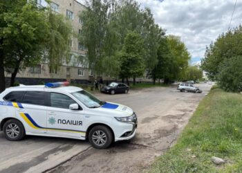 ДТП у Шостці: зіткнулися «Ford» та ВАЗ + Фото