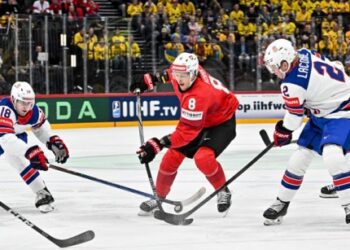 Збірна США в овертаймі обіграла Швейцарію і стала чемпіоном світу з хокею