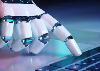 Ексміністр економіки Милованов каже, що “поганих” викладачів з радістю замінив би на ChatGPT